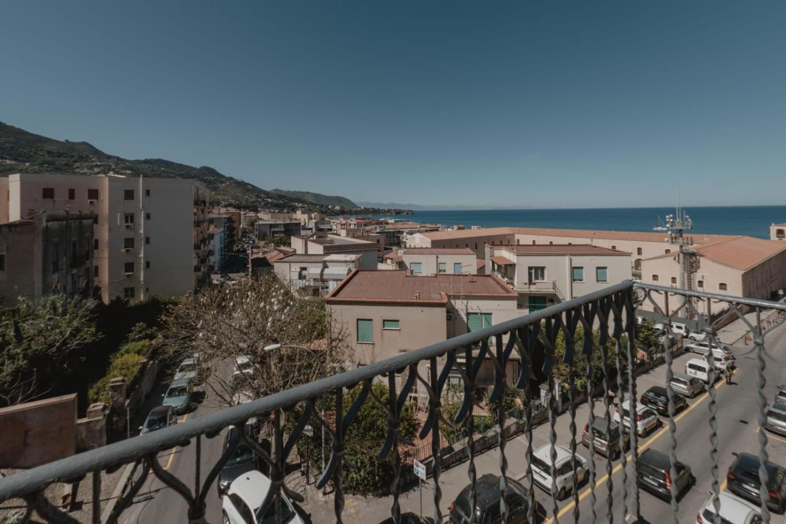 Villa Di Giorgi Apartments Center Cefalù Eksteriør bilde